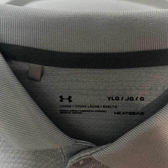 Boys grey under Armour golf shirt L - Picture 2 of 3